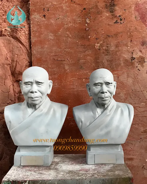 Tượng chân dung 2019