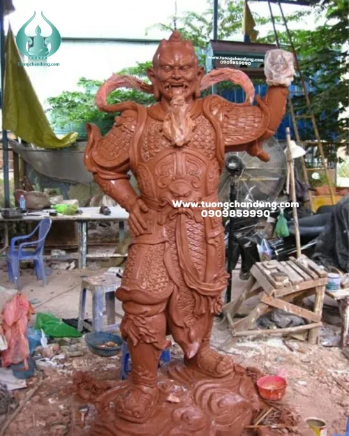 Tượng tiêu diện hộ pháp