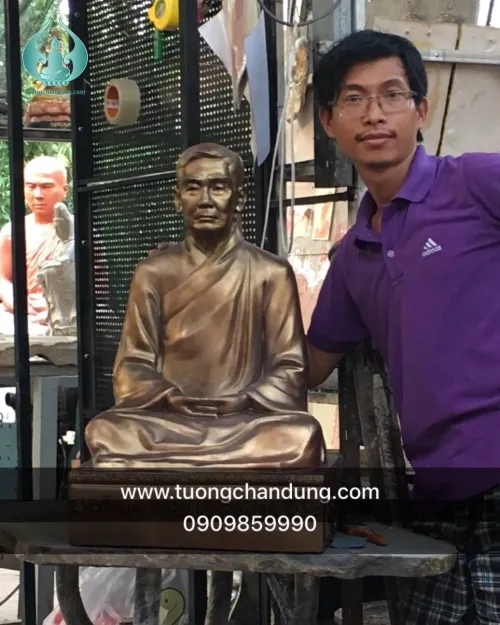 Làm tượng theo yêu cầu