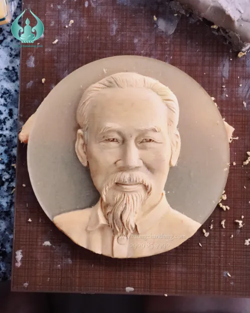 Phù điêu chân dung cỡ nhỏ