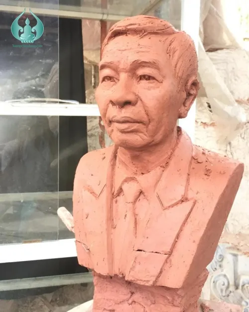 Đắp tượng chân dung