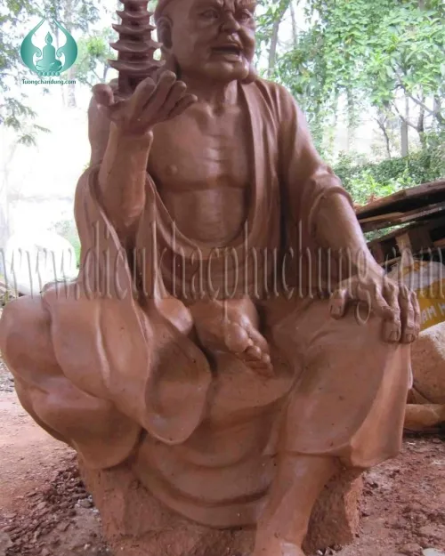 Tượng la hán xi măng