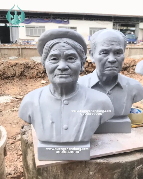 Tượng chân dung lưu niệm