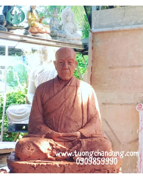 Điêu khắc chân dung Đại Đức