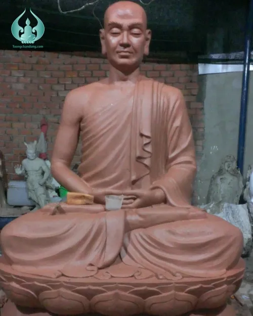 Tượng phật hoàng Trần Nhân Tông