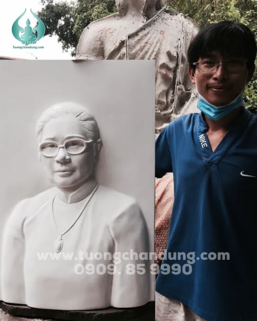 Phù điêu chân dung