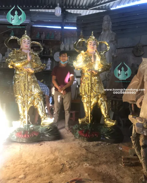 Tượng hộ pháp vi đà