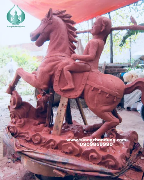 Tượng phù đổng thiên vương