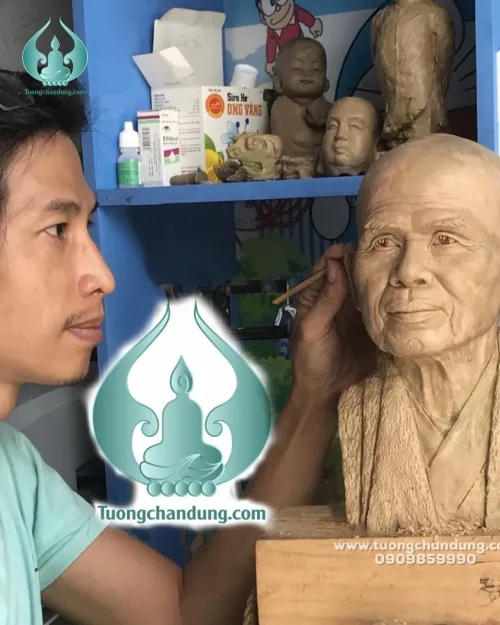 Tượng sư ông Nhất Hạnh