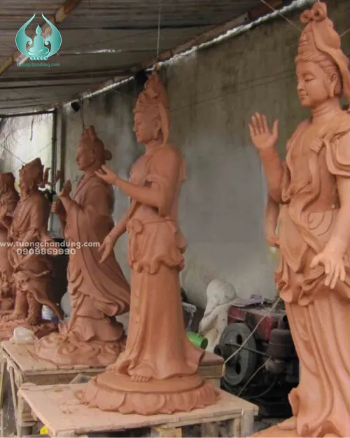 Tạo mẫu tượng phật