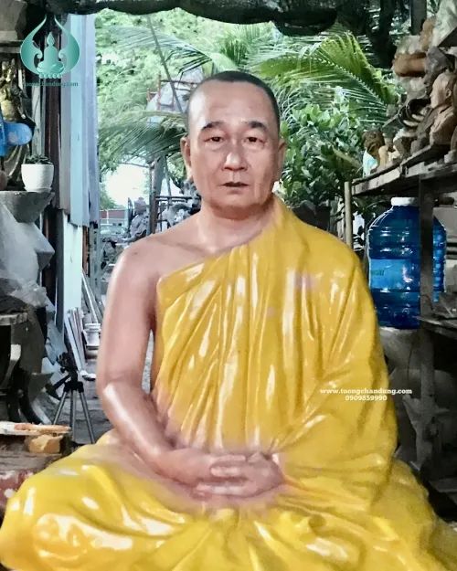 Tượng toàn thân