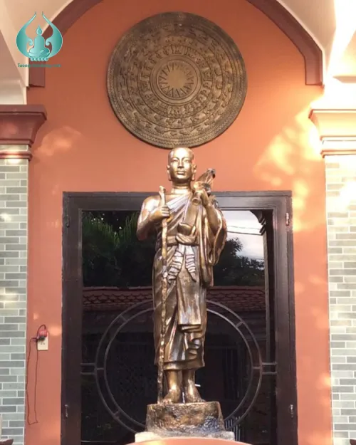 Tượng thánh tăng sivali