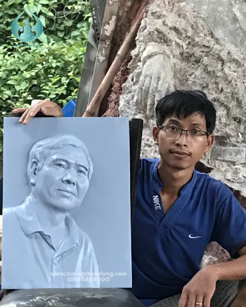 Phù điêu chân dung