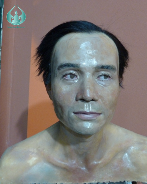 Tượng mô hình 