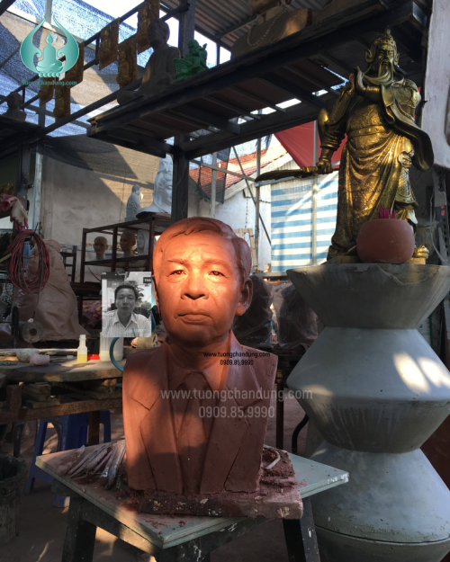 Tượng chân dung 01000