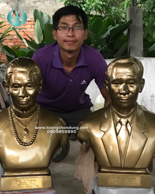 Đúc đồng tượng chân dung 