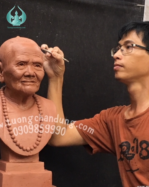Tượng chân dung truyền thần 